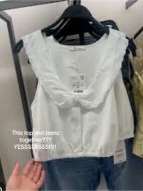 Zara White Sleeveless Ruffle-Collar Crop Top